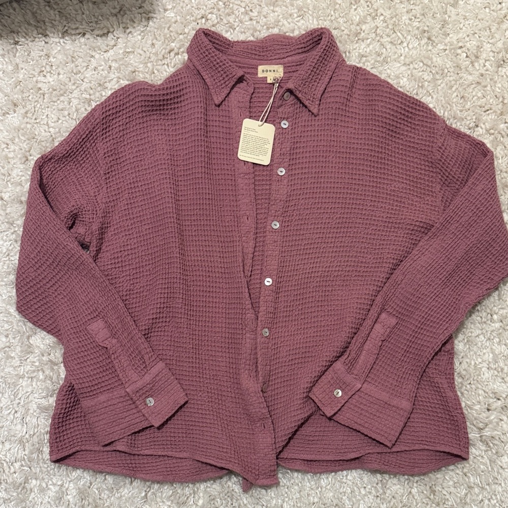 DONNI. Thermal button up